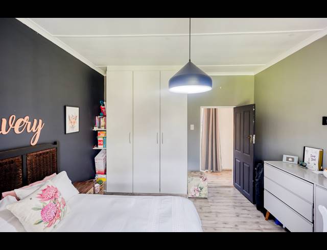 3 BEDROOM HOUSE FOR SALE IN NAHOON VALLEY